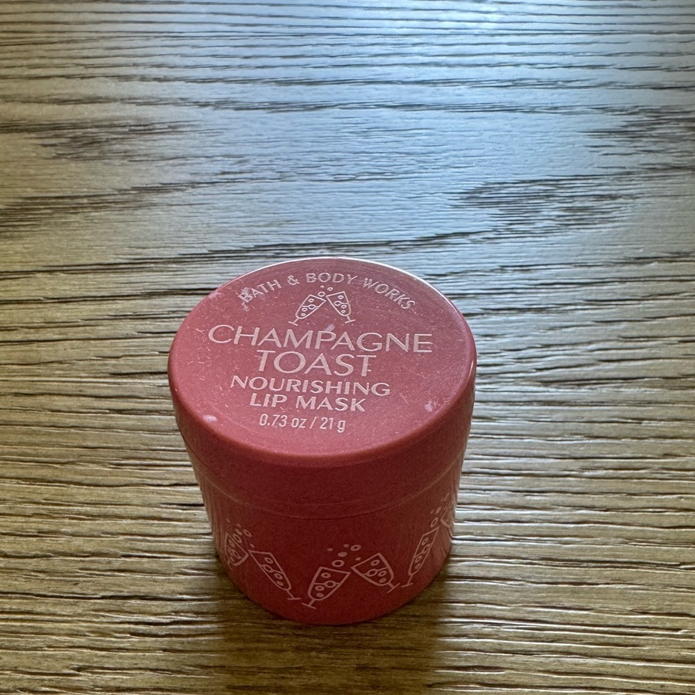 Free W/ Purchase Bath and Body Works Champagne Toast Lip Scrub - Picture 2 of 2